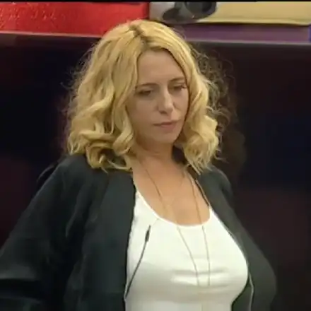 УАУ! Ваня Щерева се подмлади на 50! Опъна бръчки и се разхубави (ФОТО в галерия)