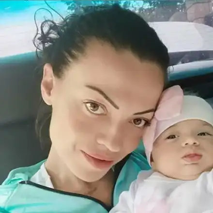 ВУНДЕРКИНД! Бебето на Славея Сиракова вече казва „мама”