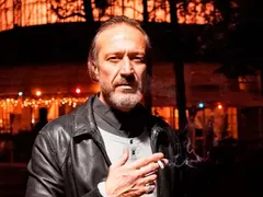 Клошар налетя на Деян Донков: Беше агресивен и щях да го размажа!