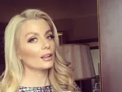 Съседи дебнат Венета Райкова: Има нов мъж!