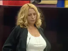 УАУ! Ваня Щерева се подмлади на 50! Опъна бръчки и се разхубави (ФОТО в галерия)