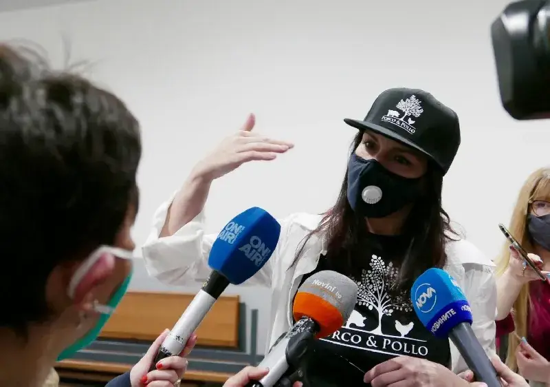 За скандала и хвърлените яйца по комшиите, Клаканджиева отнесе 300 лева глоба