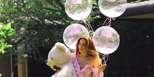 Зейнеб кърми вече осми месец