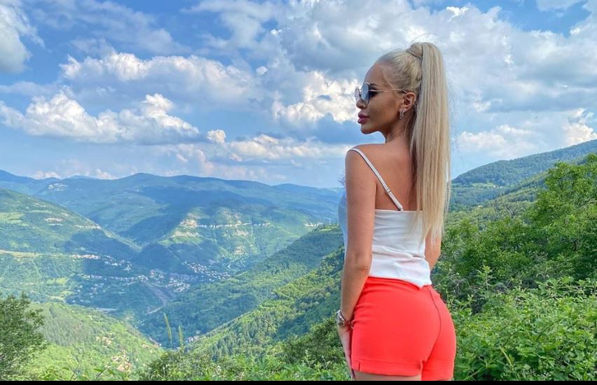 Жанет Осипова гримирала синката