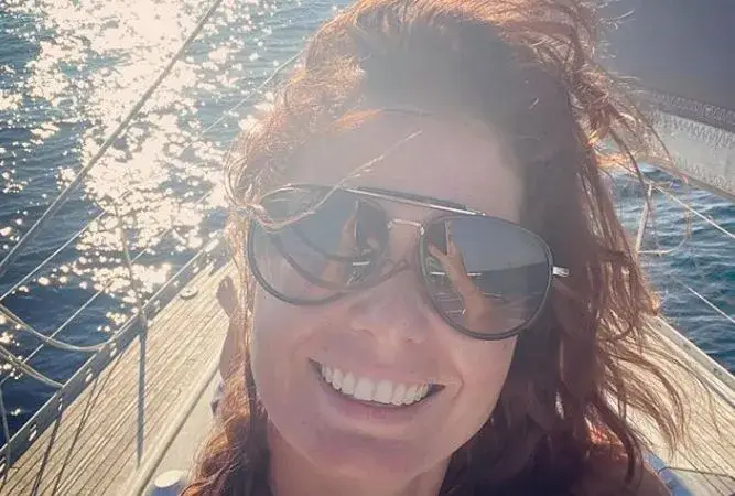 Алекс Сърчаджиева на море заедно с вдовицата на Шарлопов (ФОТО ТУК)