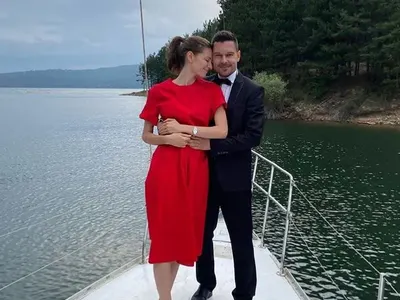 Честито! Нора Шопова се сгоди