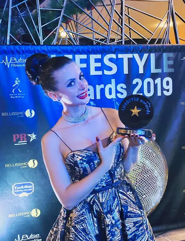 Д-р Паньова, зашеметяващото олицетворение на дързост и красота, с пореден приз (Снимки)