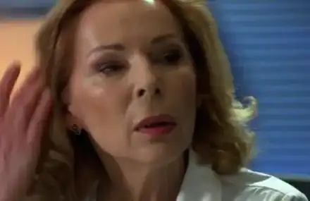 Доктор Романова от „Откраднат живот“ с лицева парализа!