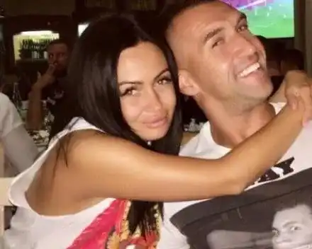 Ексклузивно в HotArena! Мартин Камбуров чака дете от дъщерята на измамница номер 1 в Пловдив (СНИМКИ)