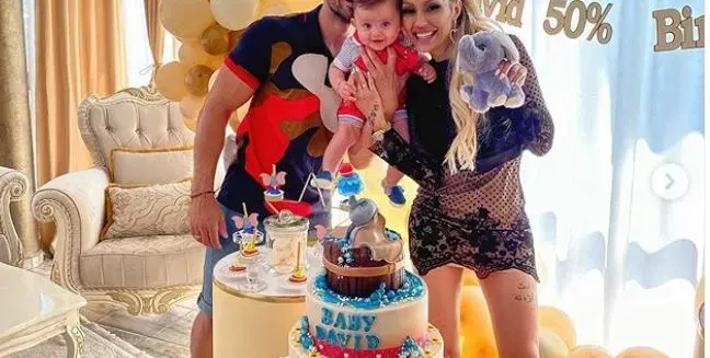 Гани черпи със злато за бебето