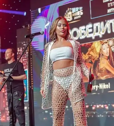 Гери-Никол остана без участия