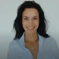 Яна Маринова става лектор