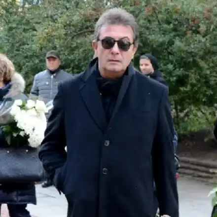 Има ли право Коко Каменаров да кара кола? (Журналистът се стопи заради семейни и професионални проблеми)