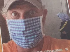 Жена стряска Вергов в мъжката WC