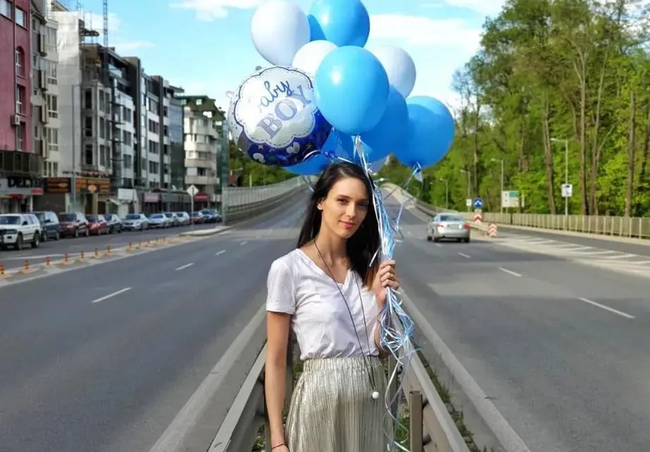 Луиза Григорова маниак на тема чистота