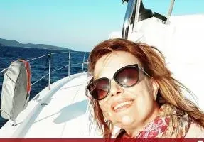 Мариана Векилска подкара кораб (Бившата водеща ще разхожда туристи из гръцките острови)