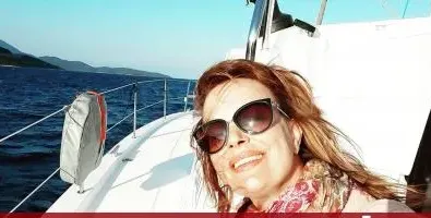 Мариана Векилска подкара кораб (Бившата водеща ще разхожда туристи из гръцките острови)