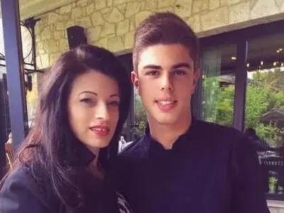 Мария Грънчарова: Говоря си с татко насън