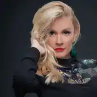 Мария Игнатова се уреди със 6 бона заплата, показа и новото гадже