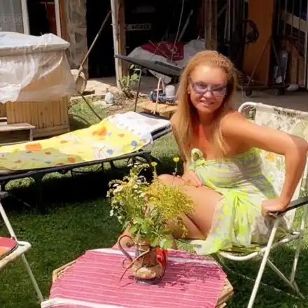 Нели Рангелова съвсем се разпищоли на стари години