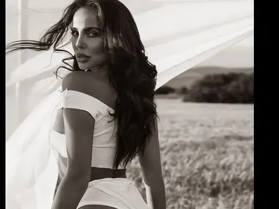 Николета в стрии и маргаритки