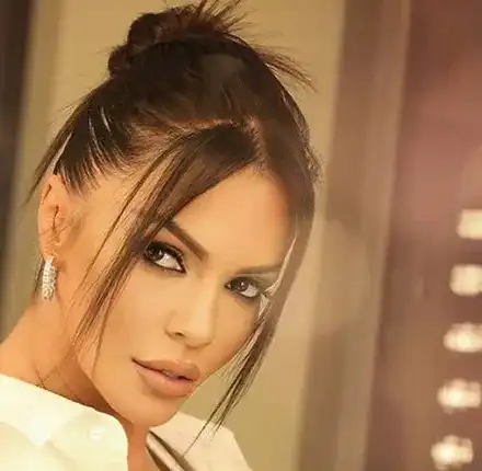 Панически страх тресе Галена, певицата спира да пее