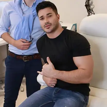 С прясно напомпани джуки Галин скочи на лекарите: Не затваряйте дискотеките, вашите заплати си вървят, а в бранша гладуват!