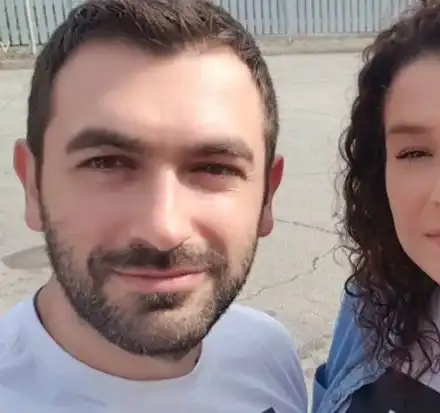 Сестрата на Нети вдига сватба на морския бряг