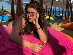 Щерката на Блатечки цяло лято на море