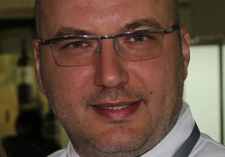 След раздялата с майката на третото си дете, шеф Манчев хлътна до уши по бизнес дамата Ива
