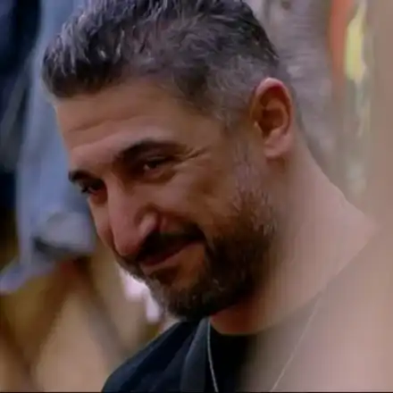 Тишо Близнака псува като каруцар на улицата