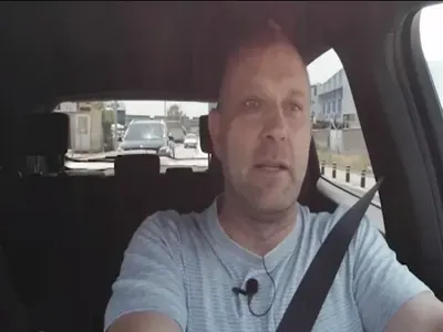 Тити Папазов отново гази закона с новия си джип