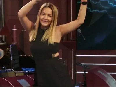 Ужас: Чалгата проми мозъка на анорексичната Грахич (Вижте как се изгърби от силикон СНИМКИ)