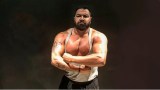 Азис се има за Бог