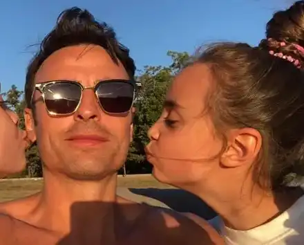 Бербатов се фука с изкуствената си коса