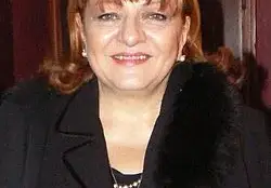 Богдана Карадочева съди бизнесмен (Завлякъл нея и мъжа й с 300 000 долара)