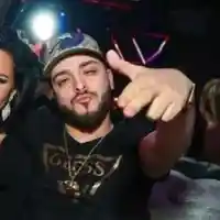 Цвети на Криско пести от сутиени