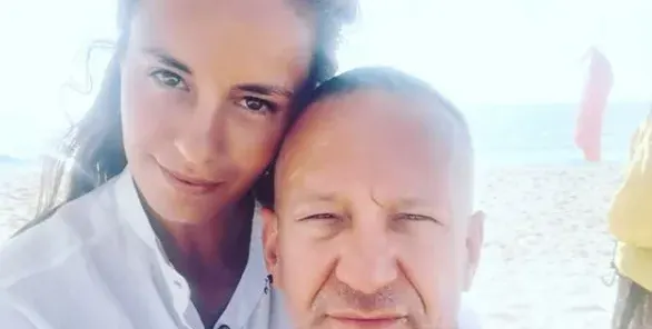 Деян Донков се спуска в пещери