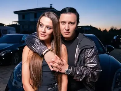 Дениз на Стоте манекенки в нова любовна интрига, след като мина през Слави и Карбовски (Снимки)