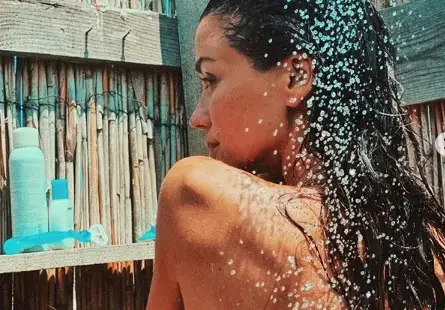 Диляна Попова отказва да махне белег