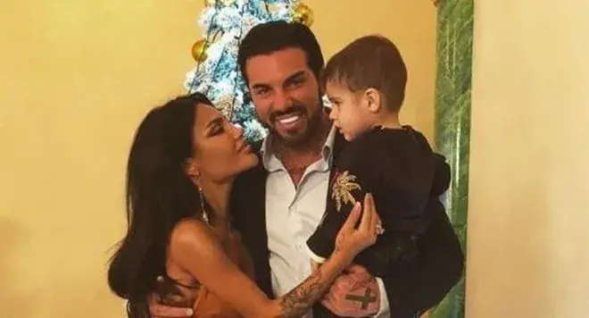 Джизъса не познава сина си от Есмер