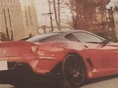 Ферарито на Десподов изпотява фенки на морето (Снимка)