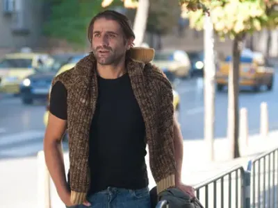 Филип Аврамов живее с две жени (Настани жена си и любовницата в новата съща)