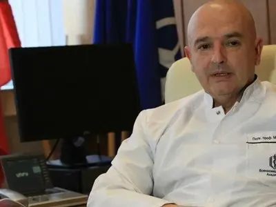 Ген. Мутафчийски трупа тен на семейната вила в Черноморец