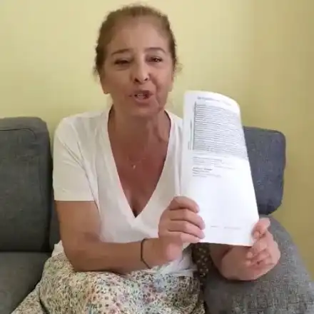 Катето Евро стана инфлуенсър на стари години,рекламира на килограм марки във фейсбук, блесна и  в рап клип