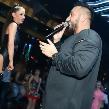 Коцето тръгна с роби, качи 15 килограма