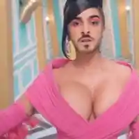 Криско тайно мечтае да е жена?! Майки скочиха срещу джендърските изцепки на любимеца на непълнолетните им деца (СНИМКИ)