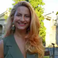 Лястовици се нанесоха при Нели от „Търси се”