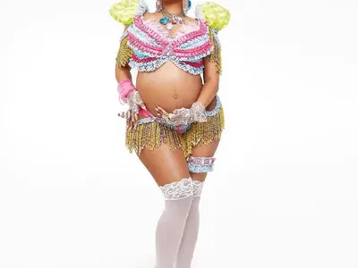 Лорд Евгени Минчев отсече: Калин Вельов да не се прави на Мат Деймън, Луиза облечена в скромен цветови букет и още + СНИМКИ