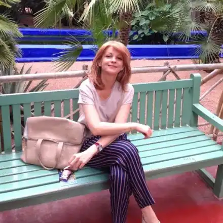 Миа Сантова и сестра й в 10-годишна битка  за милиони